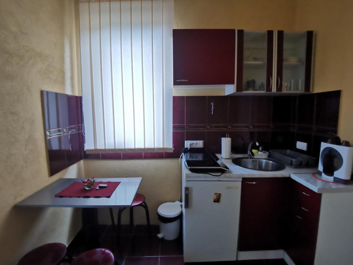 Apartmani La Grande Motte Vrdnik Eksteriør bilde